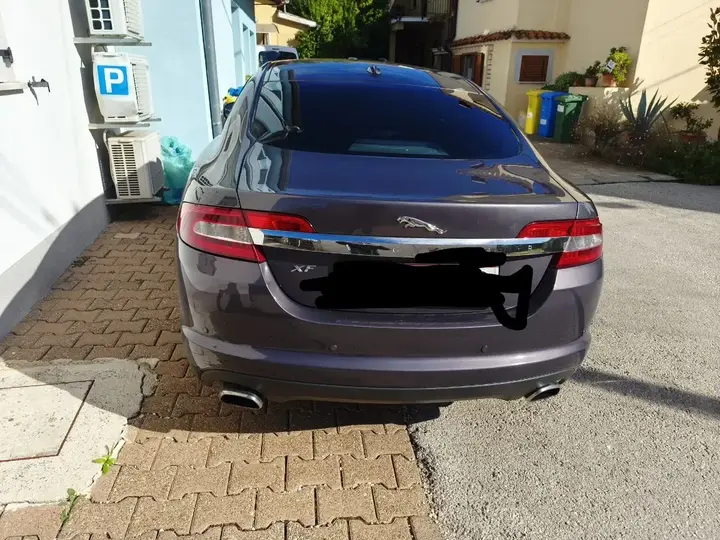 Jaguar Xf