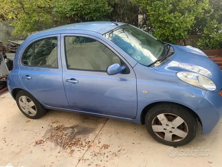 Nissan Micra 2004 photo 4