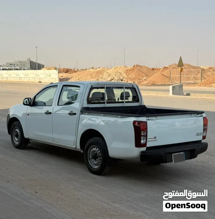 Isuzu D-Max 2021 photo 3