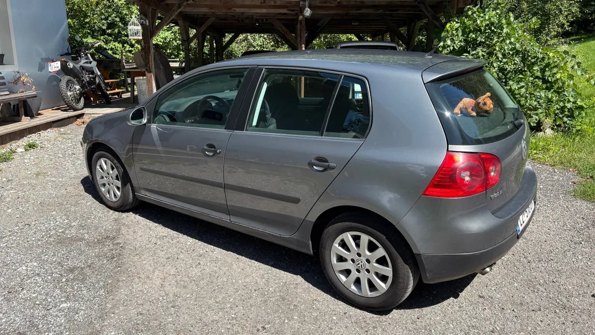 Volkswagen Golf 2005 photo 2