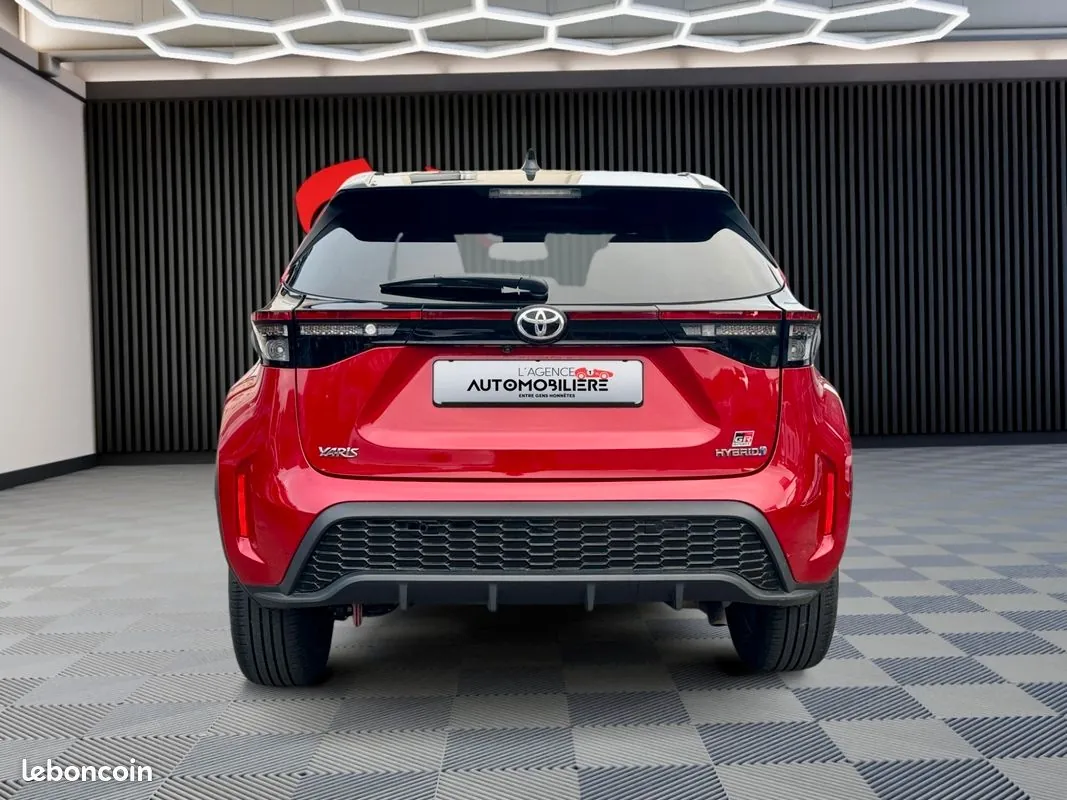 Toyota Yaris Cross 2023 photo 4