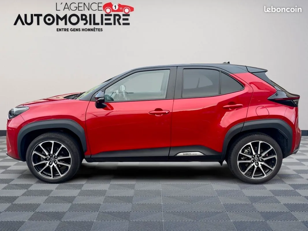 Toyota Yaris Cross 2023 photo 2