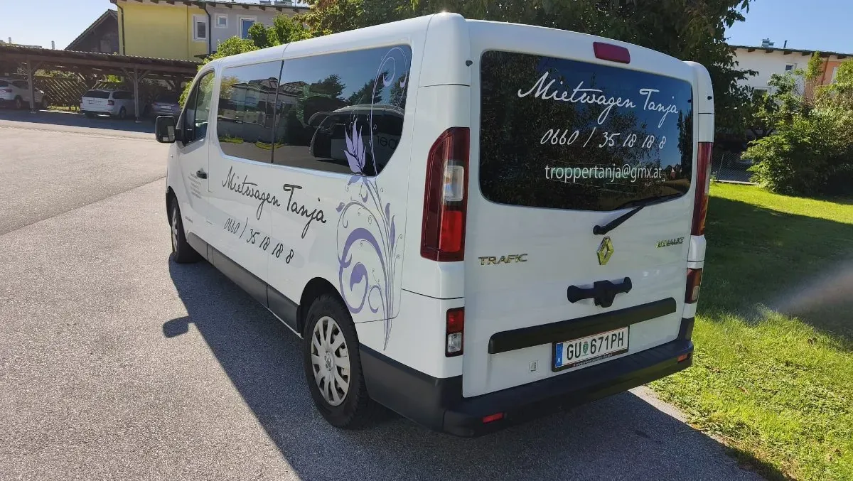 Renault Trafic 2015 photo 2