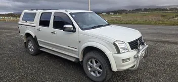 Holden Rodeo 2004 photo 2