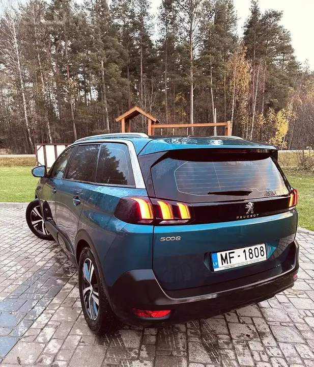 Peugeot 5008 2019 photo 2