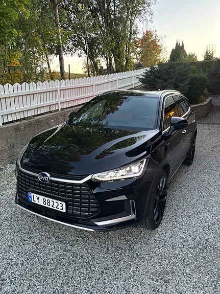 BYD Tang 2022 photo 2