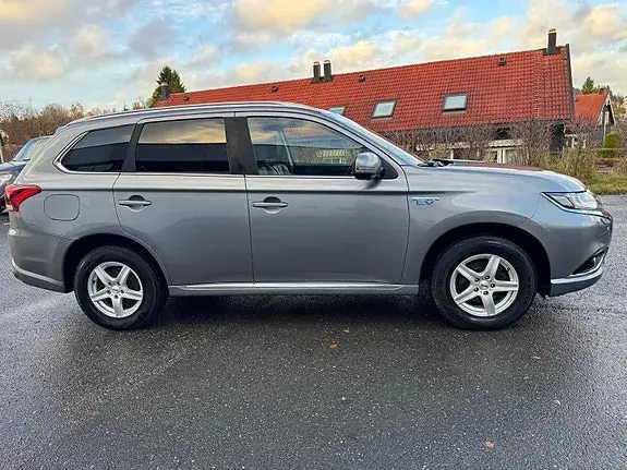 Mitsubishi Outlander 2017 photo 5