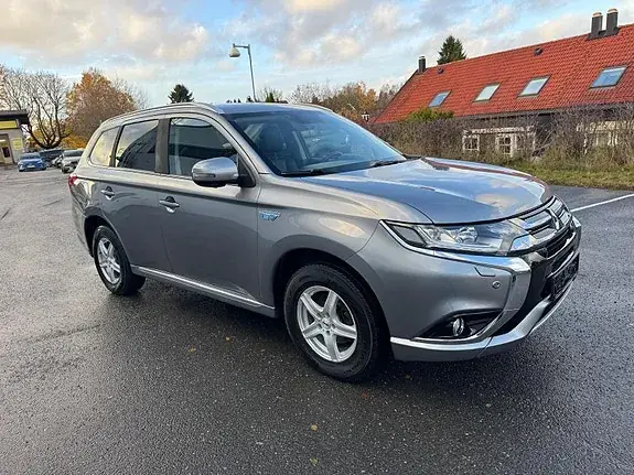 Mitsubishi Outlander 2017 photo 4