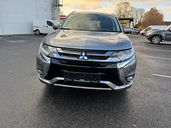 Mitsubishi Outlander 2017 photo 3
