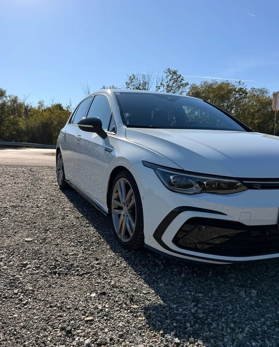 Volkswagen Golf 2024 photo 2