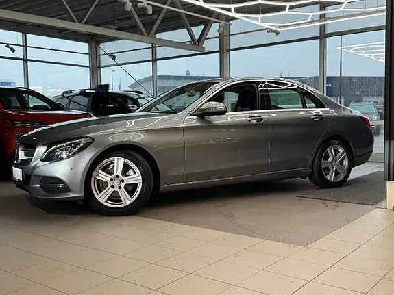 Mercedes-Benz C180 2014 photo 2