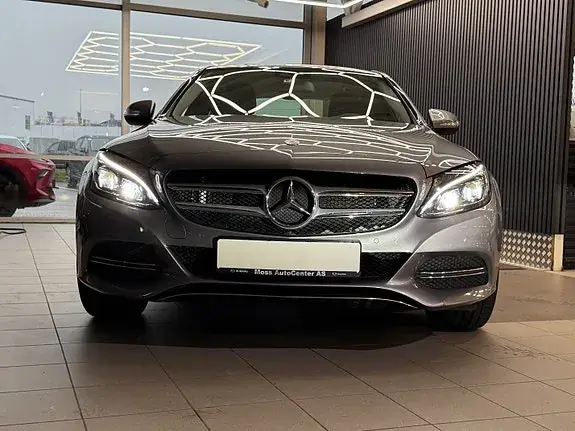 Mercedes-Benz C180 2014 photo 4