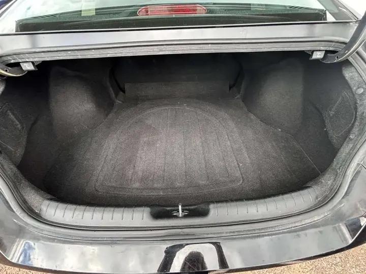 Hyundai Elantra 2023 photo 5