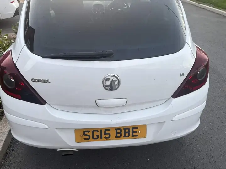 Vauxhall Corsa 2015 photo 2