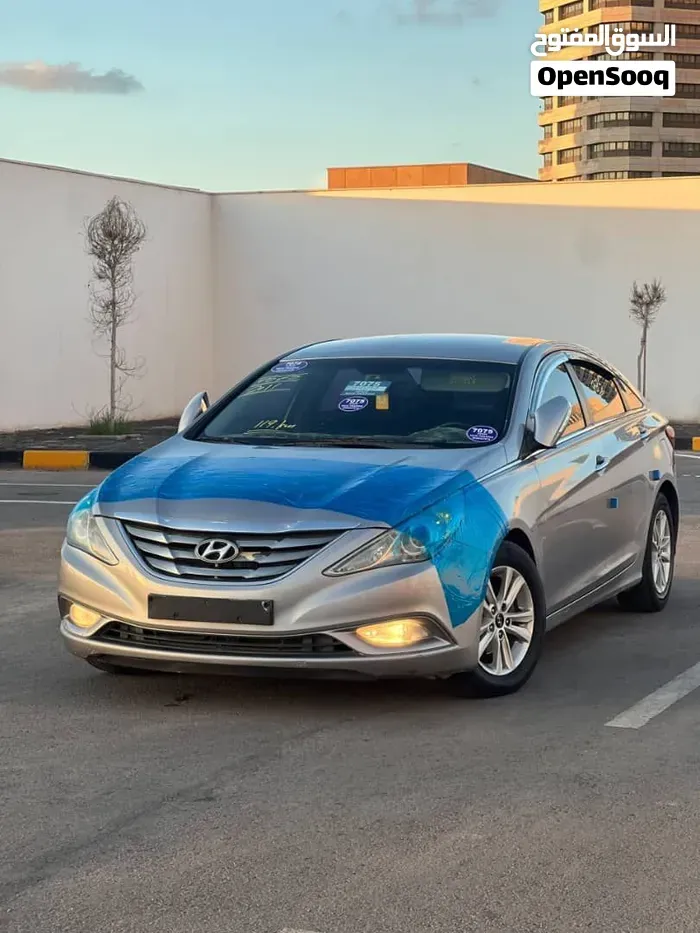 Hyundai Sonata 2012 photo 2