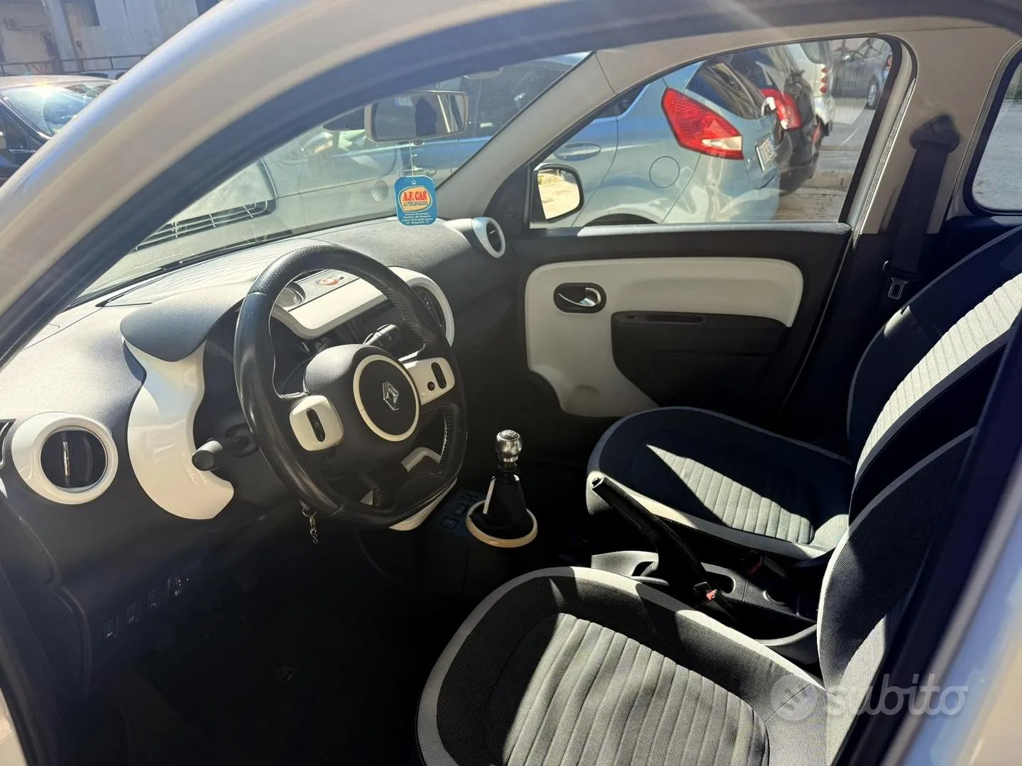 Renault Twingo 2015 photo 5