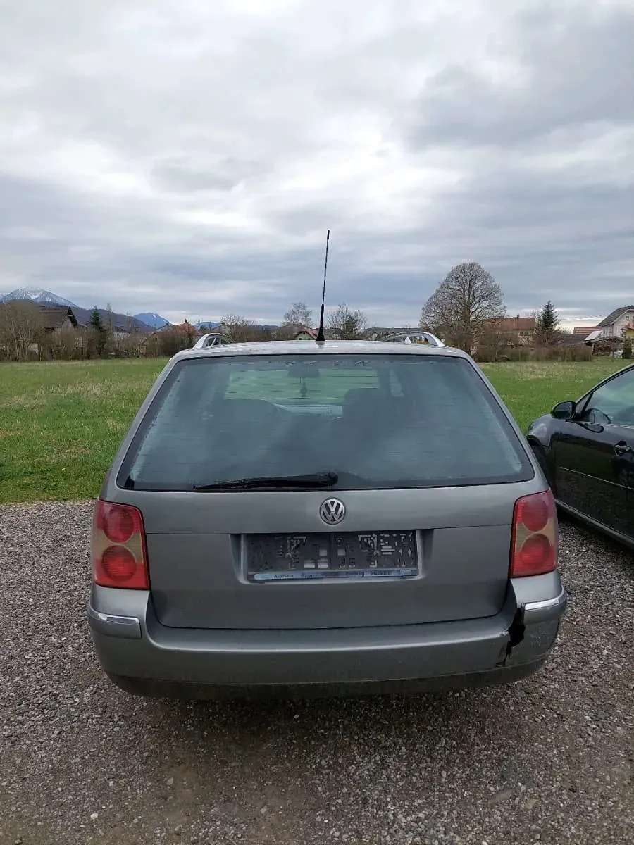 Volkswagen Passat 2002 photo 3