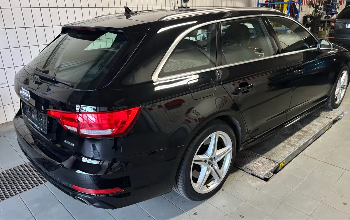 Audi A4 2017 photo 3
