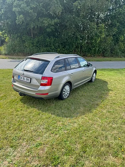 Skoda Octavia 2014 photo 4