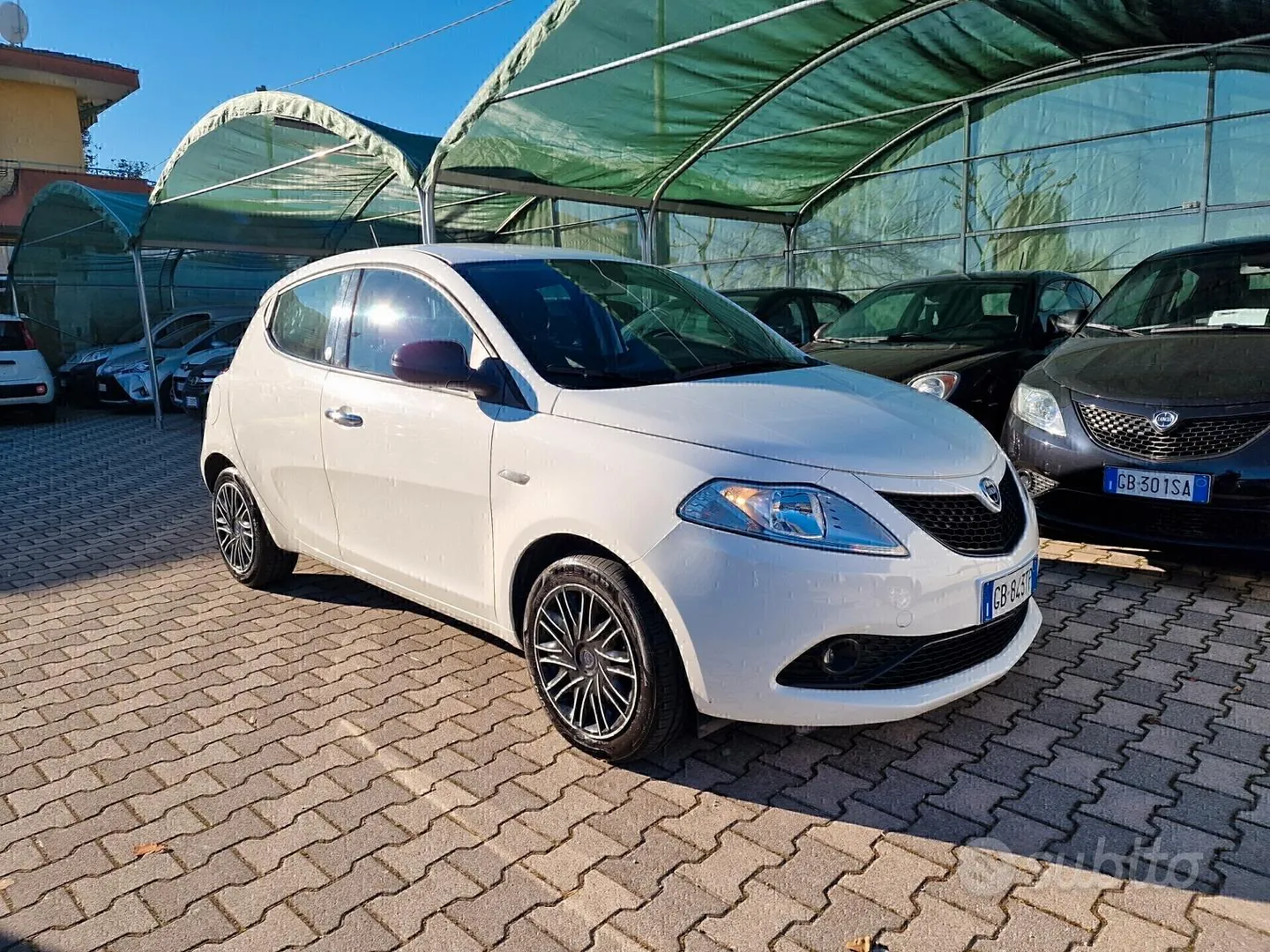 Lancia Ypsilon