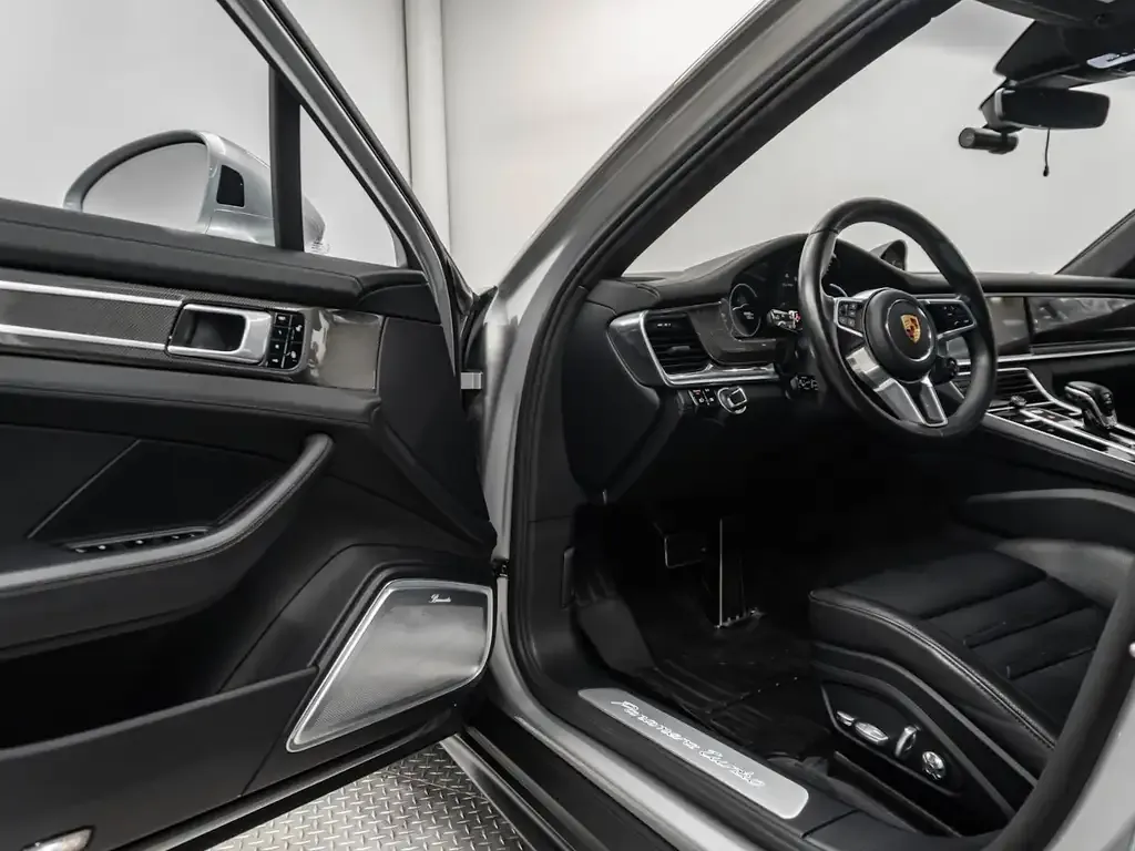 Porsche Panamera 2018 photo 4