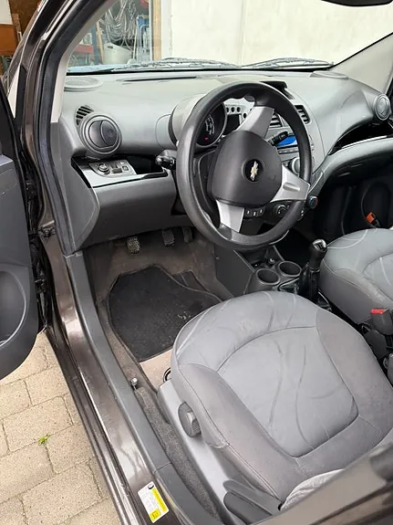 Chevrolet Spark 2011 photo 4