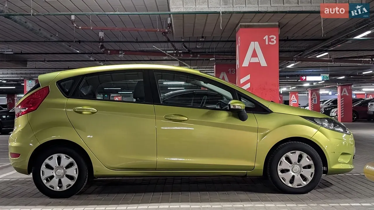 Ford Fiesta 2011 photo 3
