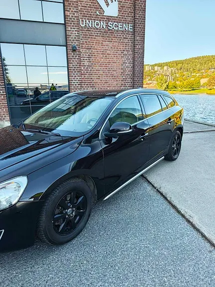 Volvo V60 2011 photo 2