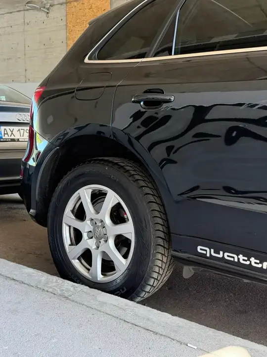 Audi Q5 2009 photo 2