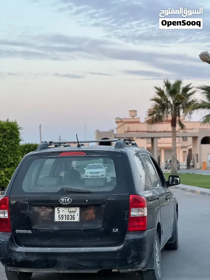 Kia Carnival 2007 photo 4