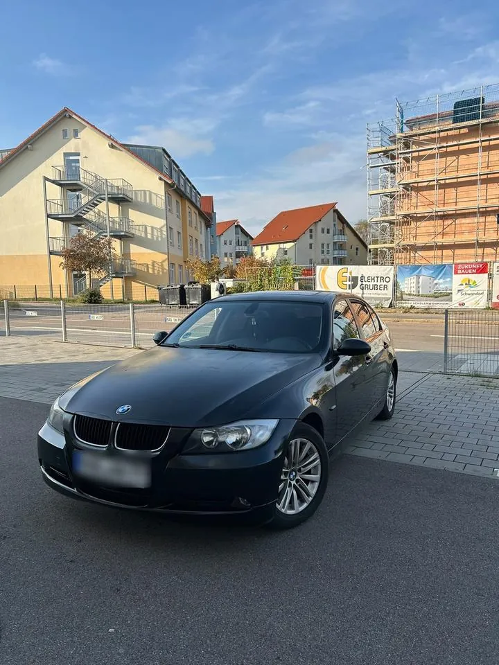 BMW 320I