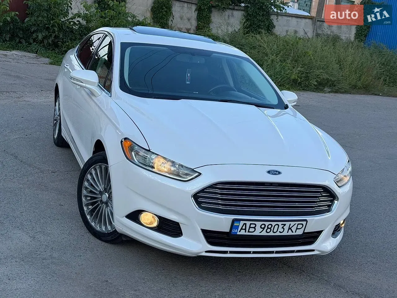 Ford Fusion 2012 photo 2