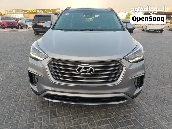 Hyundai Grand Santa Fe