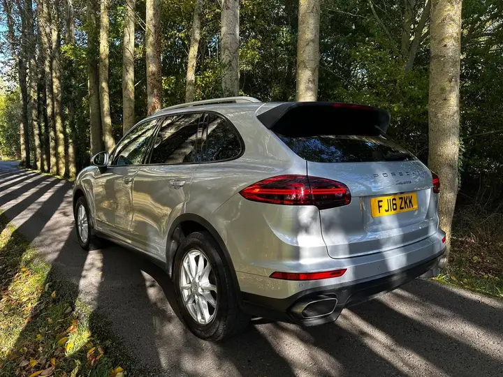 Porsche Cayenne 2016 photo 4