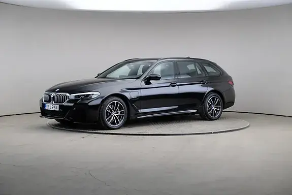 BMW 530E
