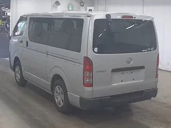 Toyota Hiace 2020 photo 3