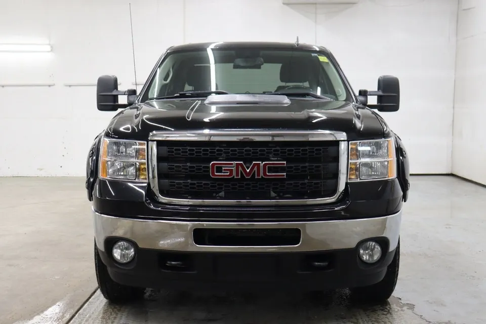 GMC Sierra 2500 2012 photo 3