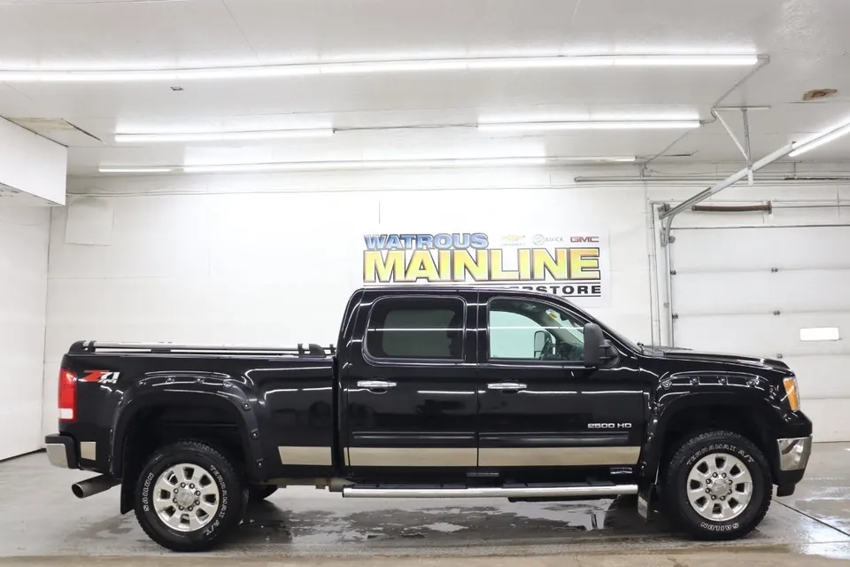 GMC Sierra 2500 2012 photo 2