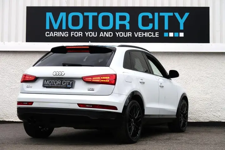 Audi Q3 2017 photo 3