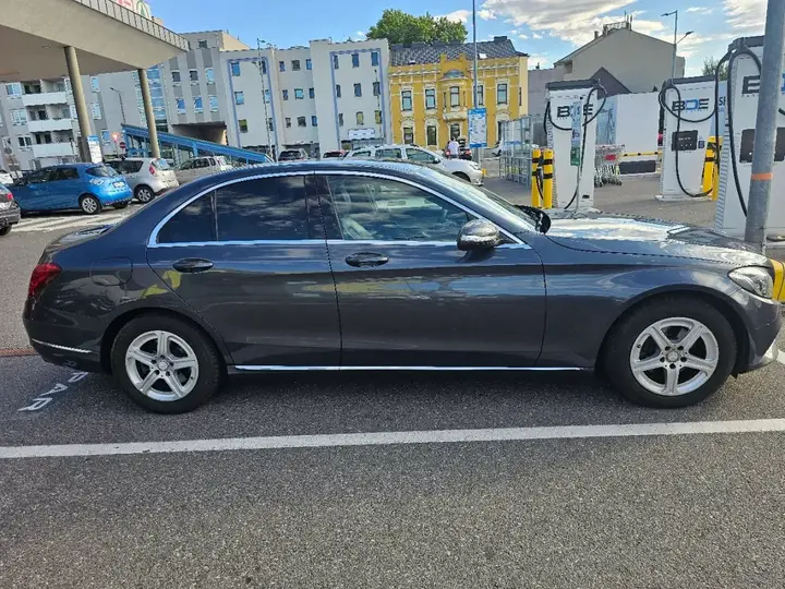 Mercedes-Benz C-Class 2015 photo 2