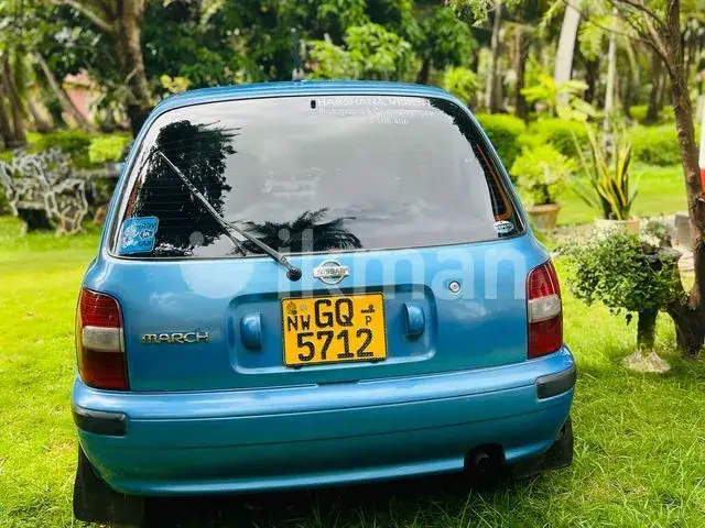 Nissan March 2000 photo 4