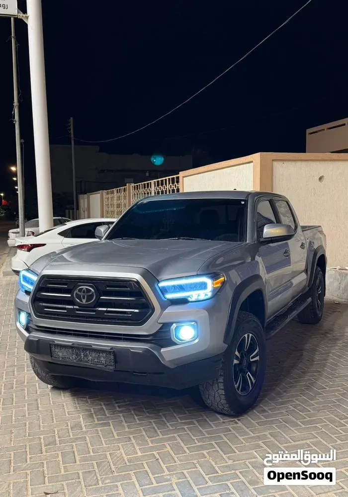 Toyota Tacoma 2020 photo 2