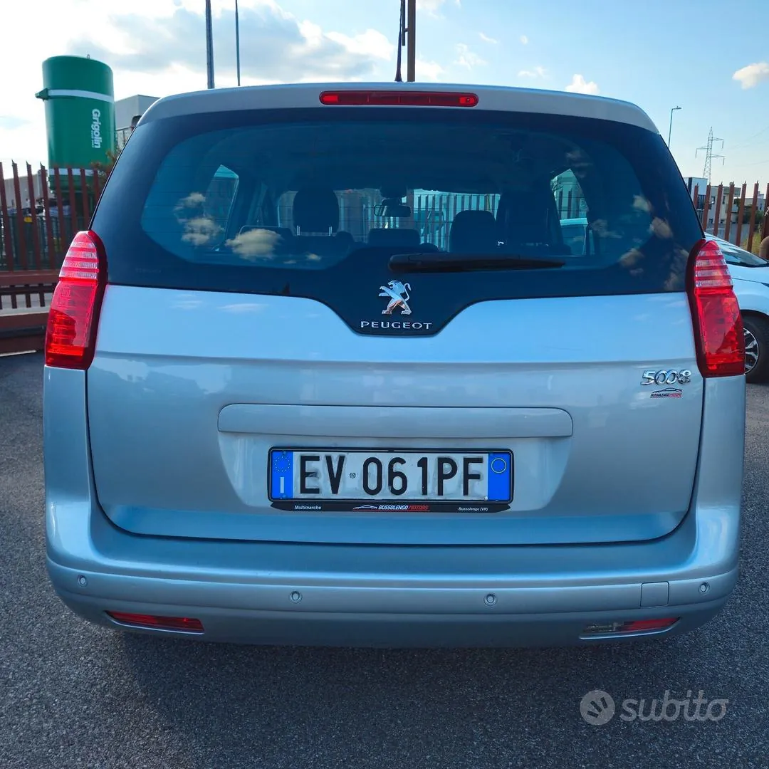 Peugeot 5008 2014 photo 5