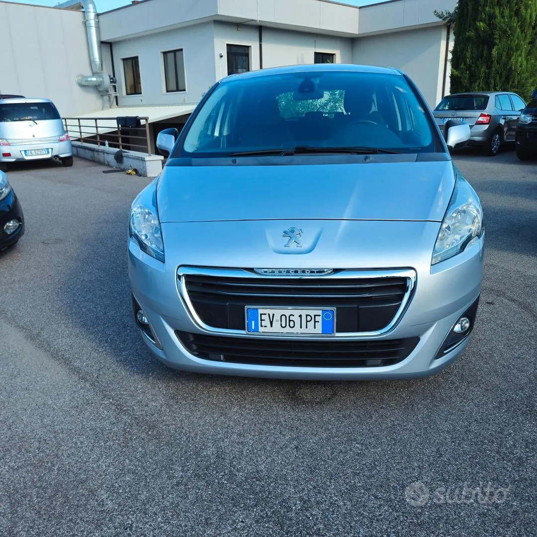 Peugeot 5008 2014 photo 2