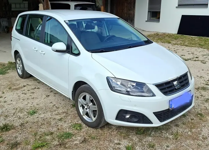 Seat Alhambra 2015 photo 2