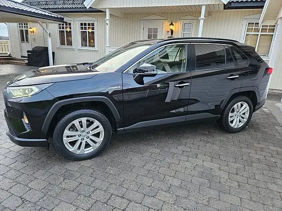 Toyota Rav4 2020 photo 3