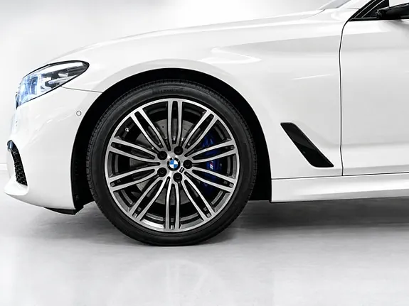 BMW 530D 2018 photo 2