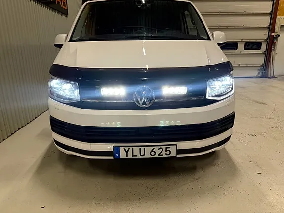 Volkswagen Transporter 2018 photo 4