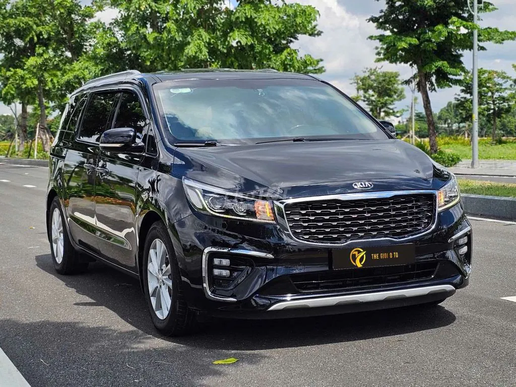 Kia Sedona 2019 photo 2