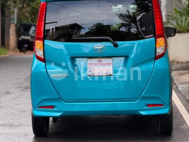Toyota Roomy 2023 photo 2